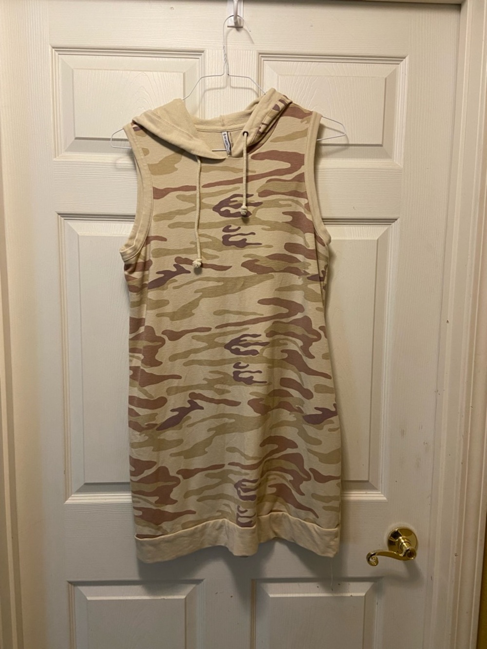 Sleeveless Hoodie Dress in Tan Camo
